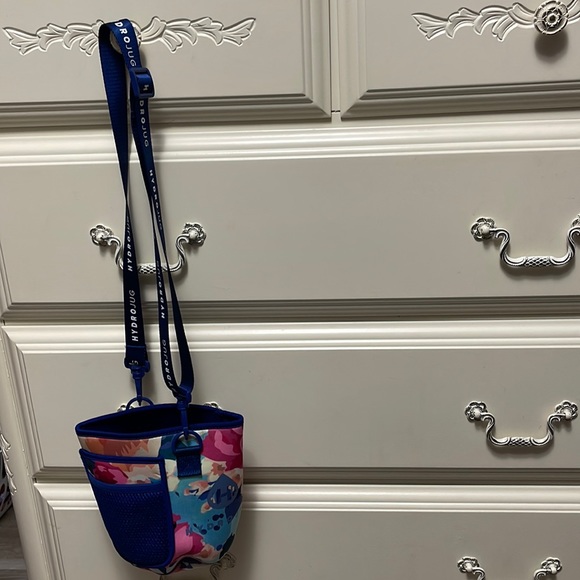 Hydrojug Floral Sleeve - Picture 1 of 1